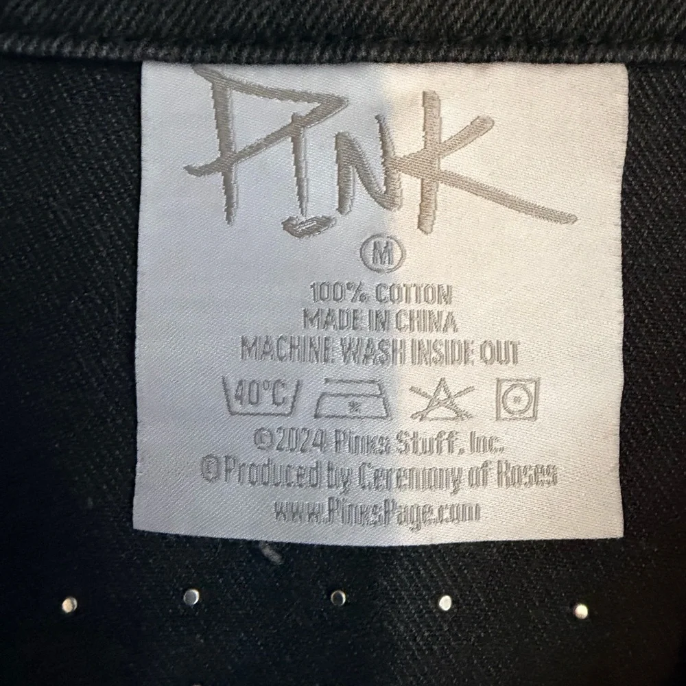 Pink CONCERT - Trustfall Tour collectors item jacket - Picture 5 of 8
